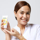 Garnier Fast Bright Vitamin C Brightening Day Cream - Skin Society {{ shop.address.country }}