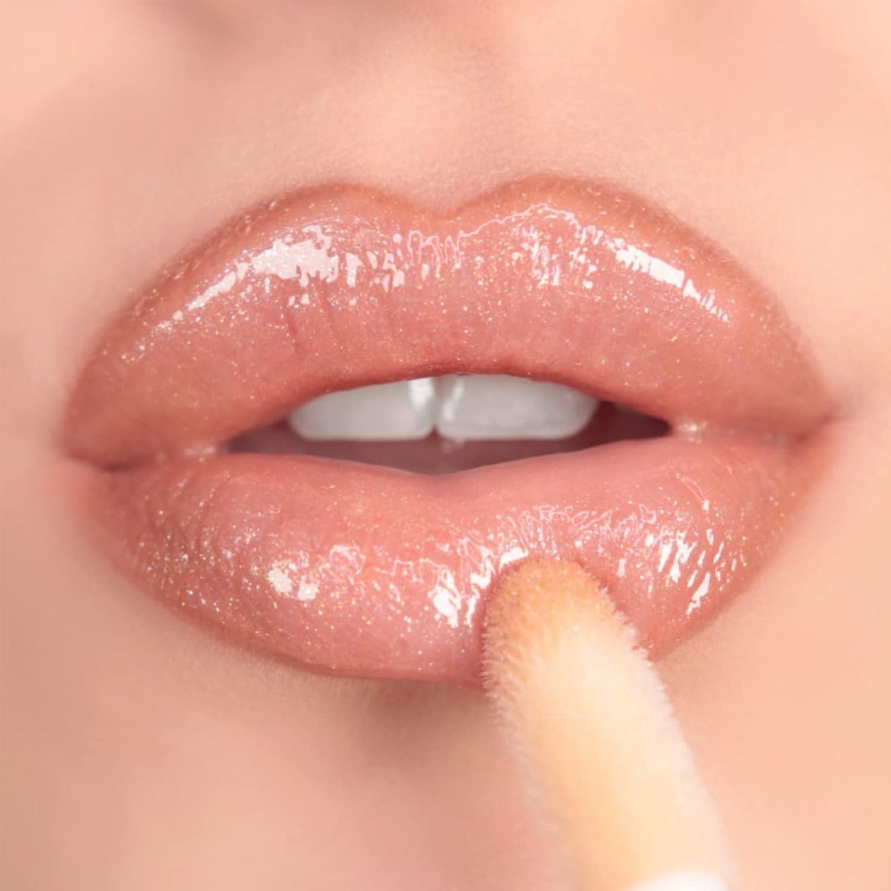 Revolution Shimmer Bomb Gloss