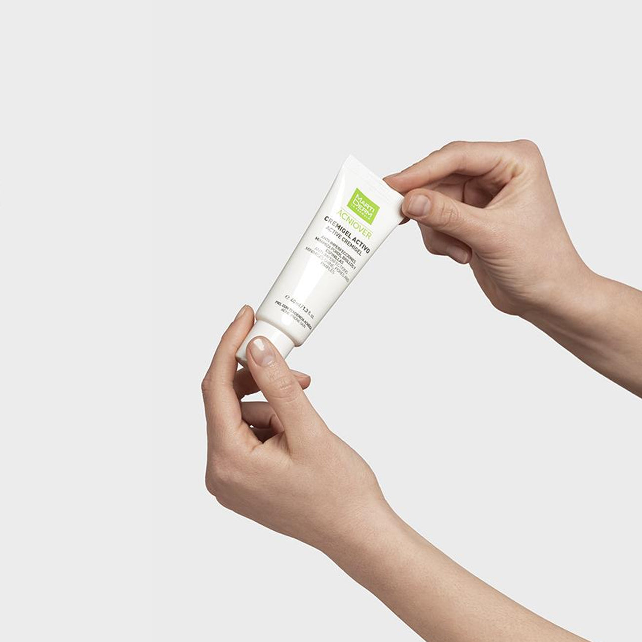 Acniover Active day Cremigel