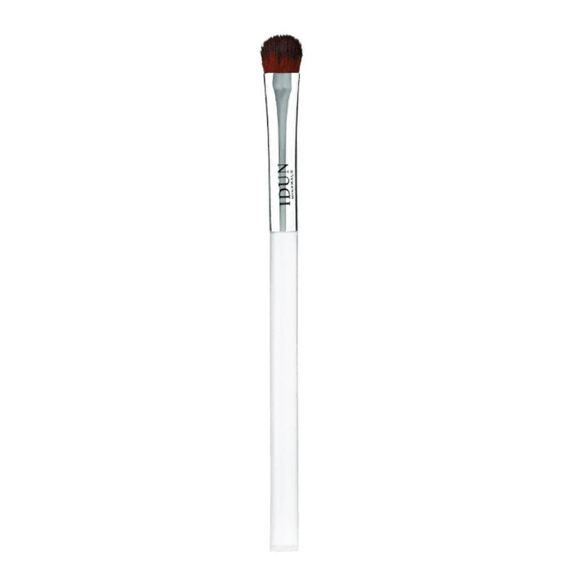 IDUN Minerals Precision Eyeshadow Brush - Skin Society {{ shop.address.country }}