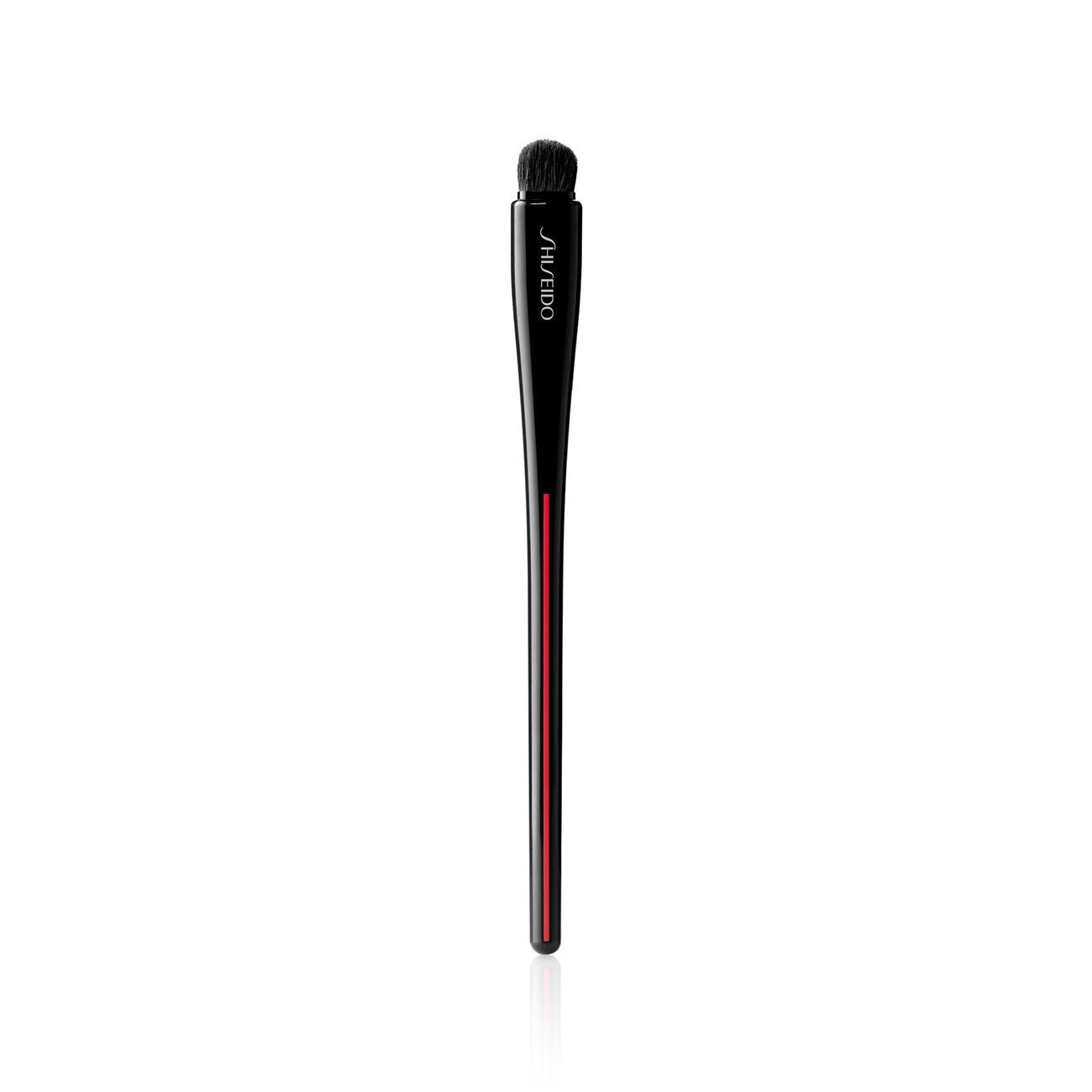 Shiseido Hanen Fude Eye Shadow Brush - Skin Society {{ shop.address.country }}